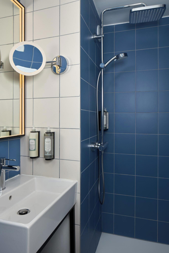 Bathroom 4, Timhotel Nation, Paris