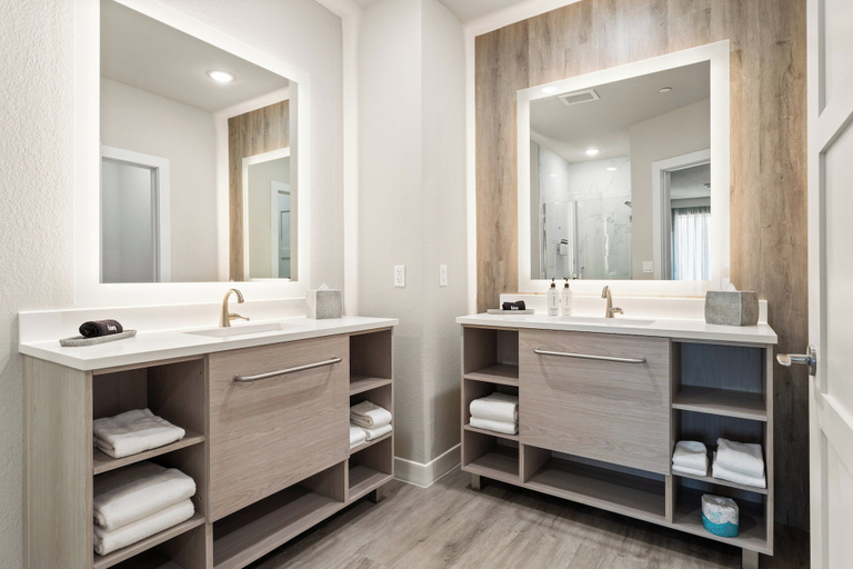 Bathroom 4, EVEN Hotel AUSTIN UPTOWN NEAR THE DOMAIN by IHG, Travis
