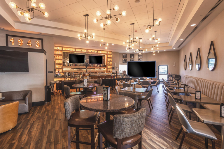 Food & Drinks 5, Delta Hotels by Marriott Detroit Novi, Oakland