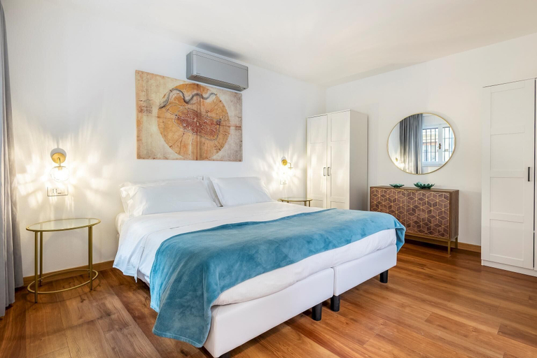 Room 2, Vasari Apartment in Firenze, Florence