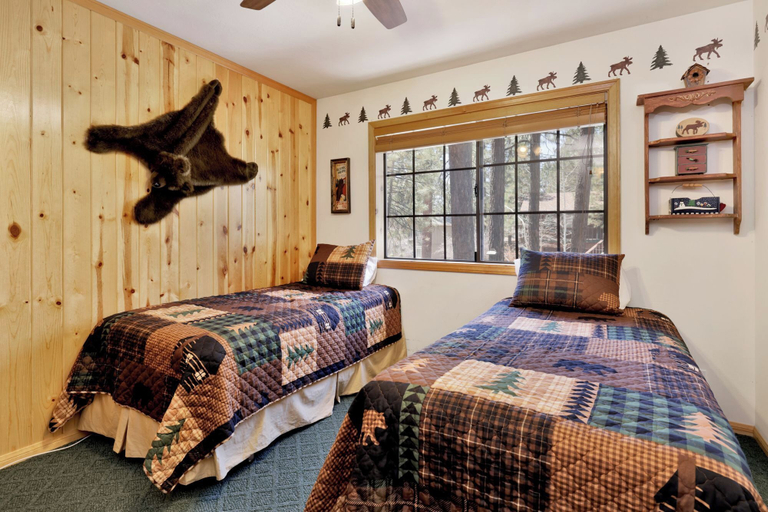 Bedroom 2, Retreat TO FOX Farm #1662, San Bernardino