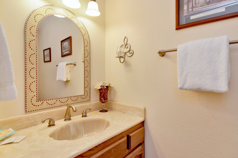 Bathroom 3, Moonridge Golf AND Sunset View #2118, San Bernardino
