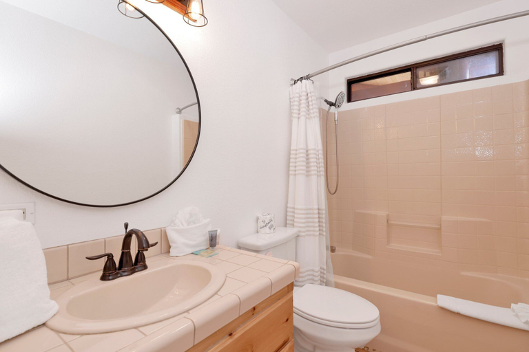 Bathroom 4, THE Alps Lodge #2142, San Bernardino