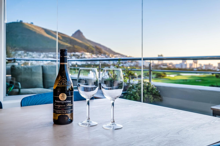 Others 5, Extraordinary Stay in Mouille Point The Apartment, City of Cape Town