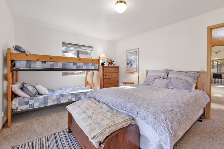 Bedroom 12