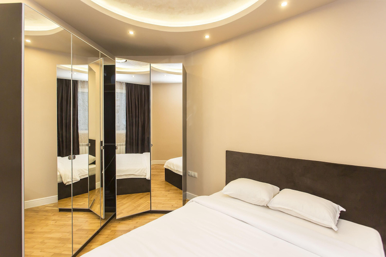 Others 2, Elegant 2bdr Apartment With a Balcony, Stolichna