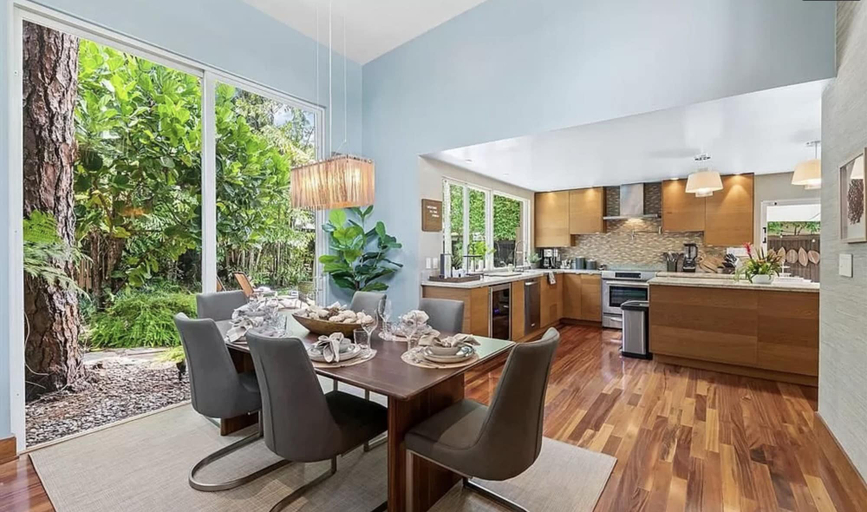 Room 4, Wilton Manors Stunning Gated Oasis, Broward