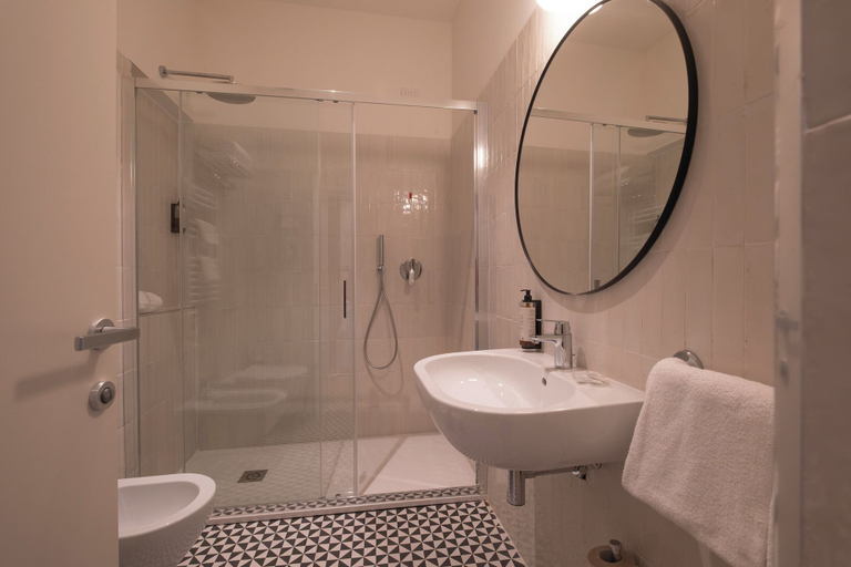 Bathroom 5, Hotel Italia e Lido Rapallo, Genova