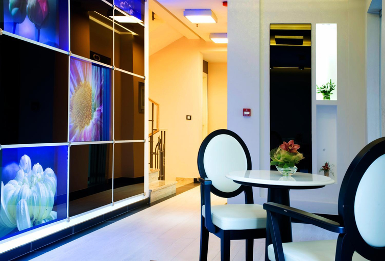 Public Area, Hotel SOA