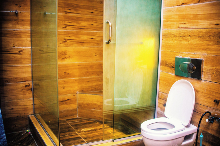 Bathroom 3, Venmac Apartment Gwarimpa, AbujaMun