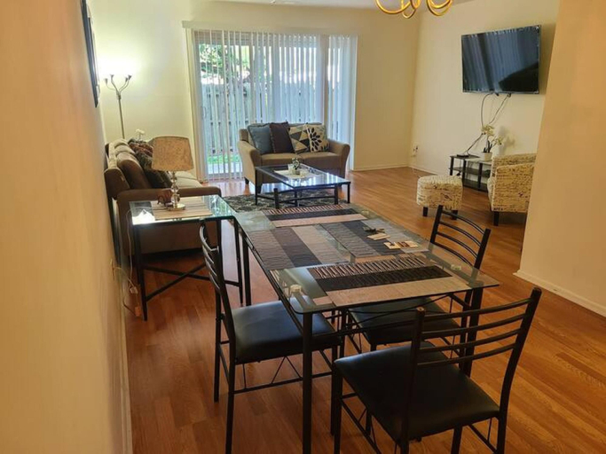 Room 2, 2BR 2B Clean Spacious Great Location, Montgomery