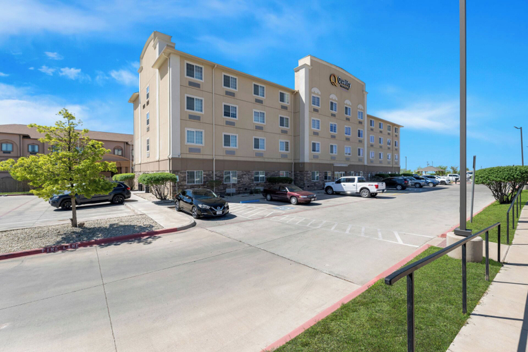 Exterior & Views 2, Quality Inn & Suites Big Spring, Howard
