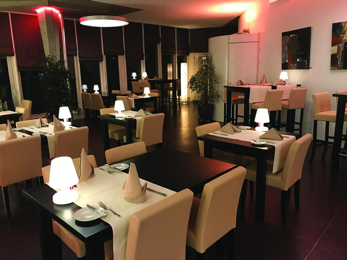 Food & Drinks 4, CIP Hotel, Courtelary