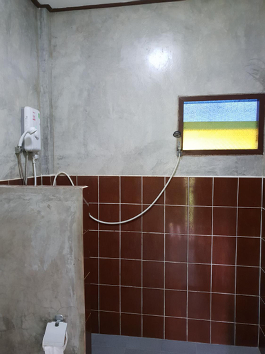 Bathroom 12