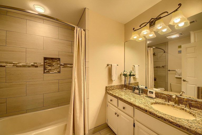 Bathroom 4, River Remedy CWC110 by RedAwning, Comal