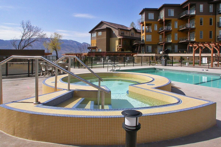 Sport & Beauty, Condo at Barona Beach Lakeside Resort, Central Okanagan