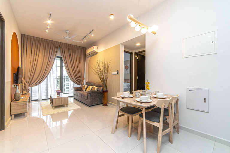 Dining Room 25