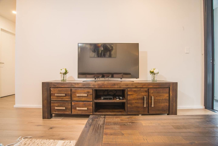 Others 5, Oud Wood Apartment, Sydney