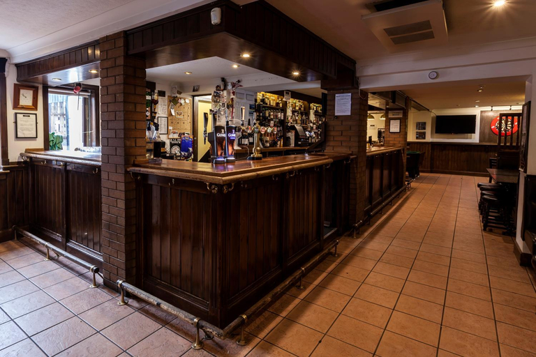 Others, The Arch Inn, Highland