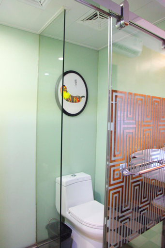 Bathroom 12
