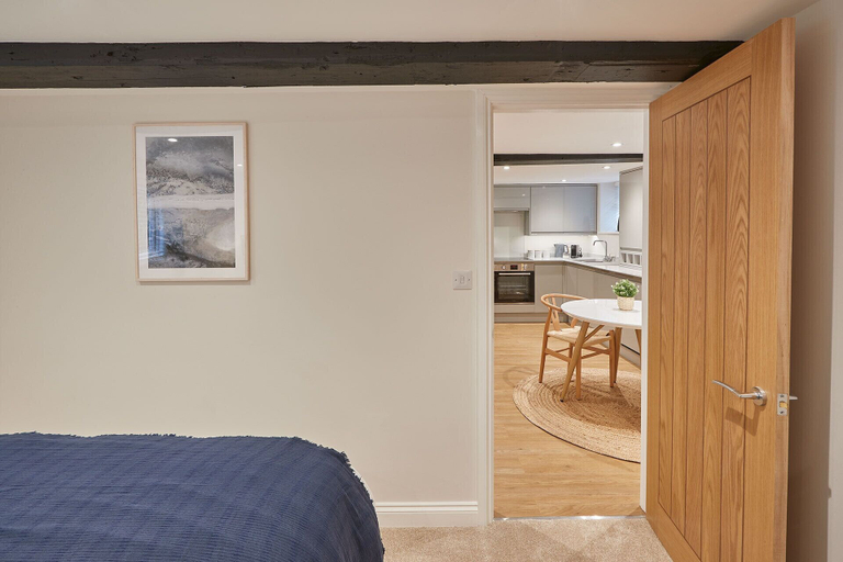 Others 4, Host Stay Staffordshire Hideaway, North Yorkshire