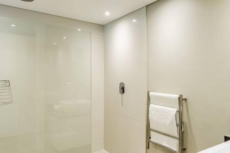 Bathroom 4, Spacious Holiday Apartment With Fantastic Views Deck Pool Malindi, City of Cape Town