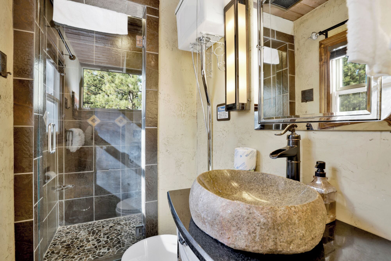 Bathroom, HOW Sweet IT IS #1531, San Bernardino