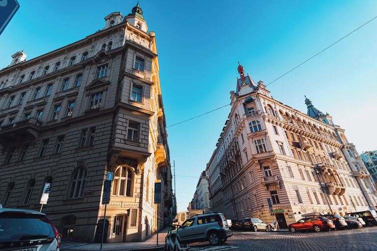 Exterior & Views, 4-room apartment near Charles Square, Praha 5