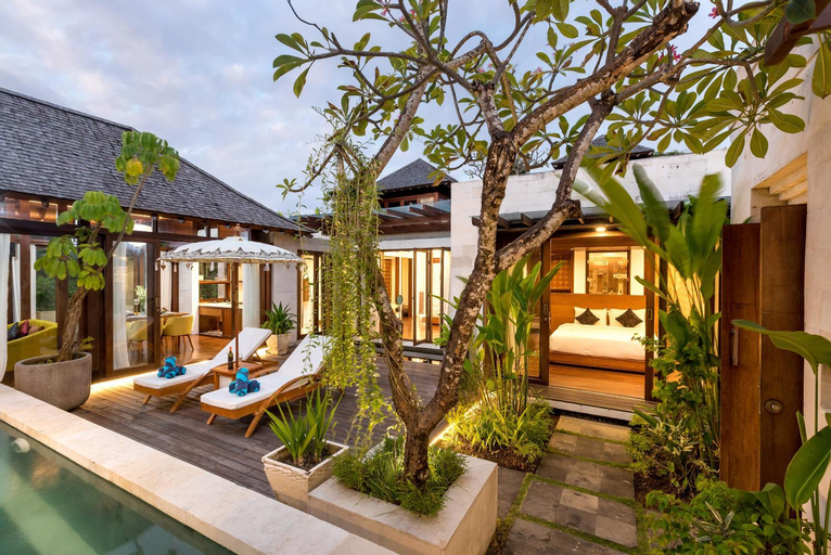 Swimming Pool 9