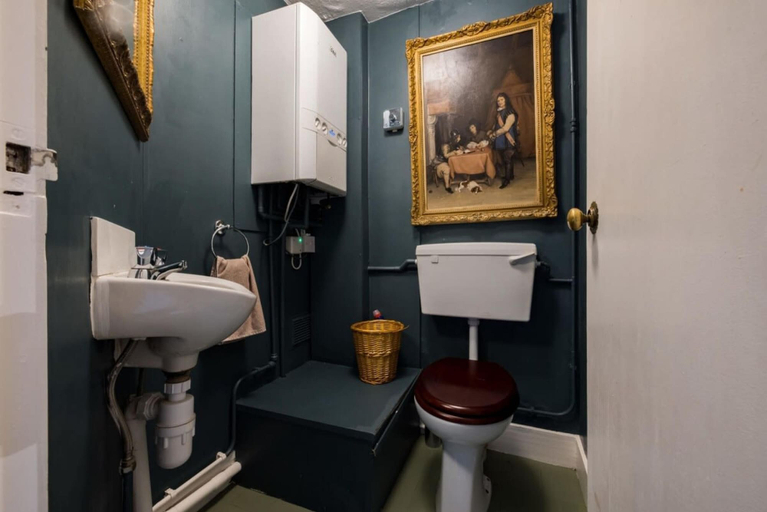 Bathroom 4, Spacious Homely Georgian Town House Central Bath, Bath and North East Somerset