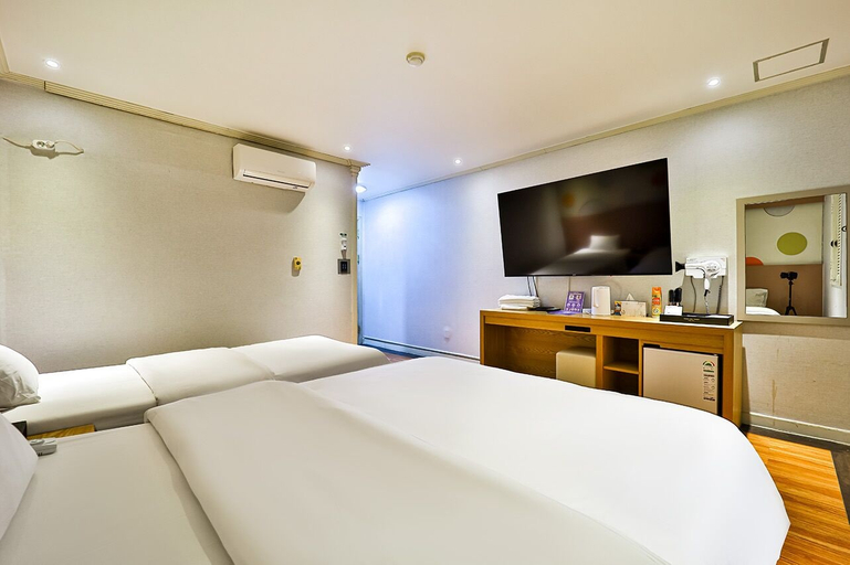 Bedroom 3, Incheon Airport Young jong stay hotel, Jung