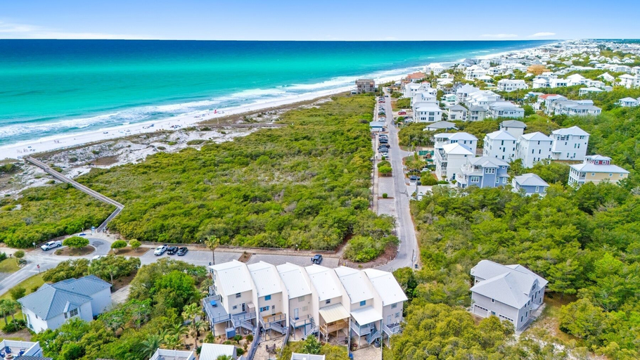 Others 5, 30a Hideaway 2 Bedroom Townhouse by RedAwning, Walton