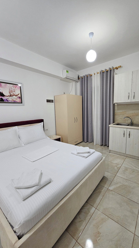 Bedroom 3, Vila Finnley, Sarandës