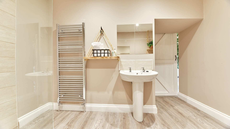 Bathroom 3, Host Stay The Pepper Pot, Northumberland