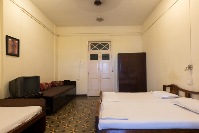 Others 3, Bed and Breakfast at Colaba, Mumbai City