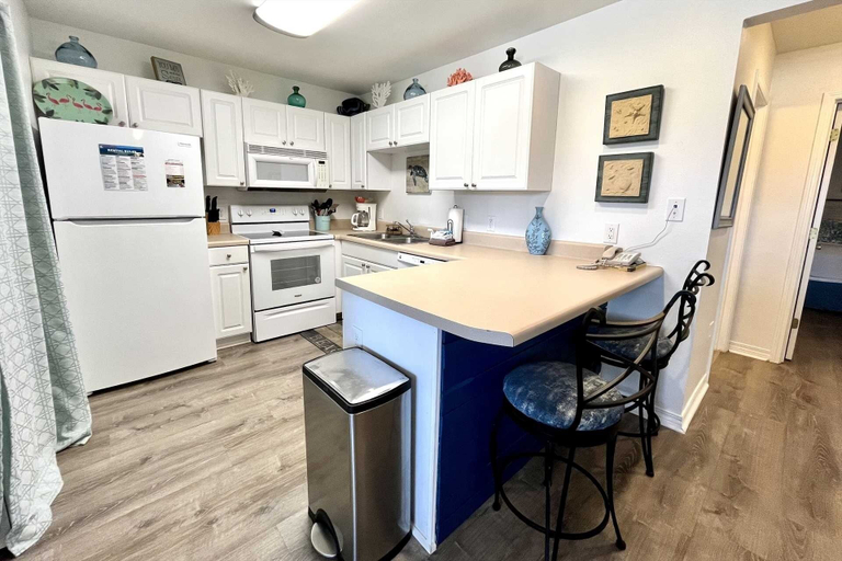 Private kitchen 2, Alabama Sands 4 2 Bedroom Condo by RedAwning, Baldwin