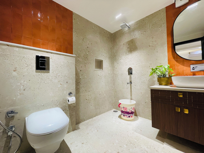 Bathroom 4, BedChambers Saket, Delhi