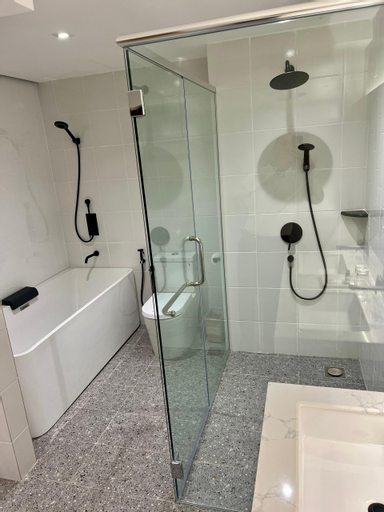 Bathroom 7
