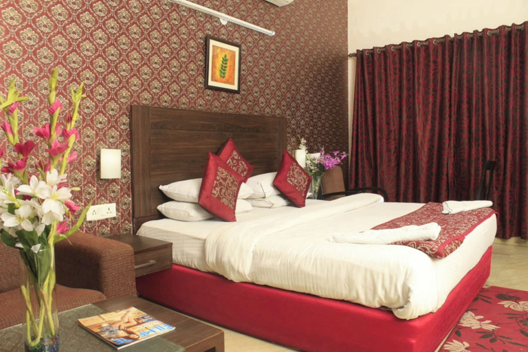 Bedroom 2, Hotel Jashn Inn near Apollo Hospital, Delhi, Delhi