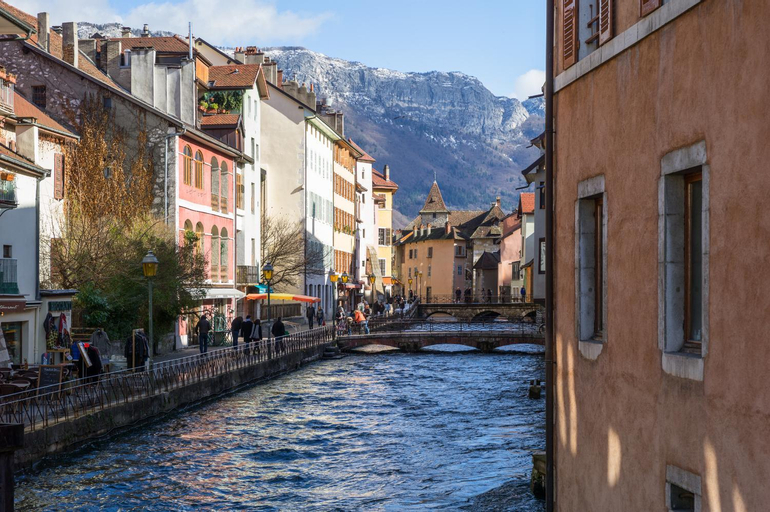 Les Loges Annecy Vieille Ville                                                                  , Haute-Savoie