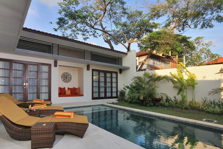 Swimming Pool 4