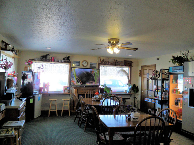 Restaurant 3, Der Ruhe Blatz Motel, LaGrange