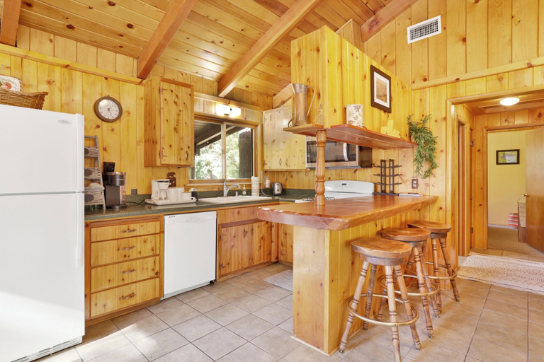 Others 5, Sunny Bear Cabin #1970, San Bernardino