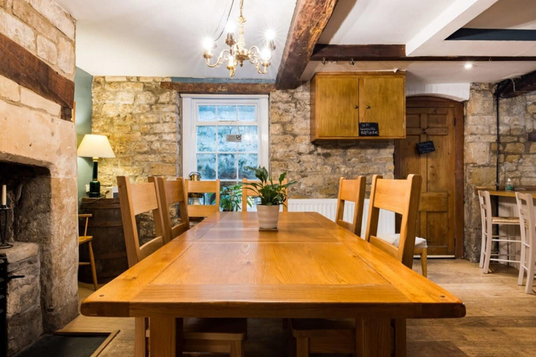 Food & Drinks, Spacious Homely Georgian Town House Central Bath, Bath and North East Somerset