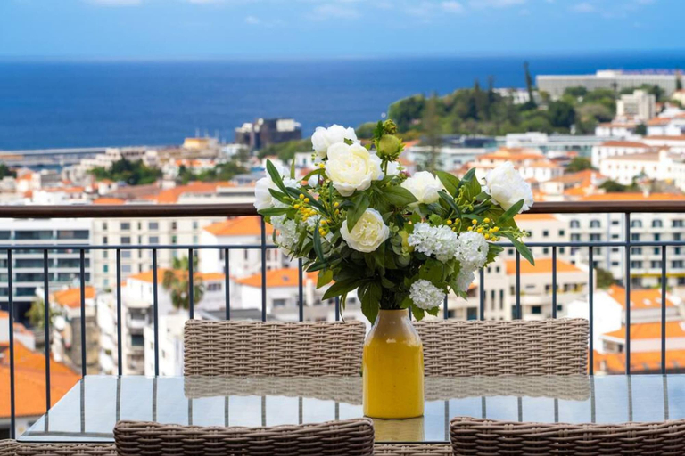 Room 4, Santa Luzia Funchal View 2 Bedrooms Pool, Funchal