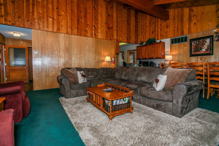 Others 5, Avalon Hide OUT #1336, San Bernardino