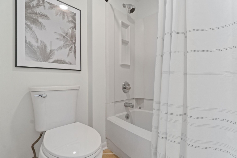 Bathroom 3, Shipwatch C202, Escambia