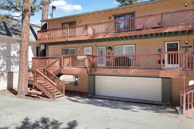 Exterior & Views, Warm Brownie #2133, San Bernardino