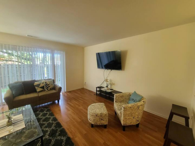 Room 5, 2BR 2B Clean Spacious Great Location, Montgomery