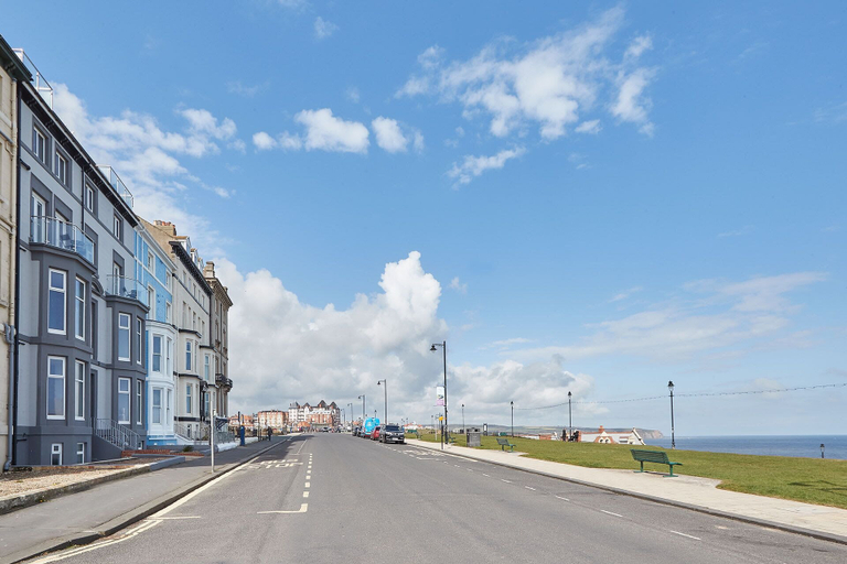 Exterior & Views 2, Host Stay Seaview Retreat, North Yorkshire